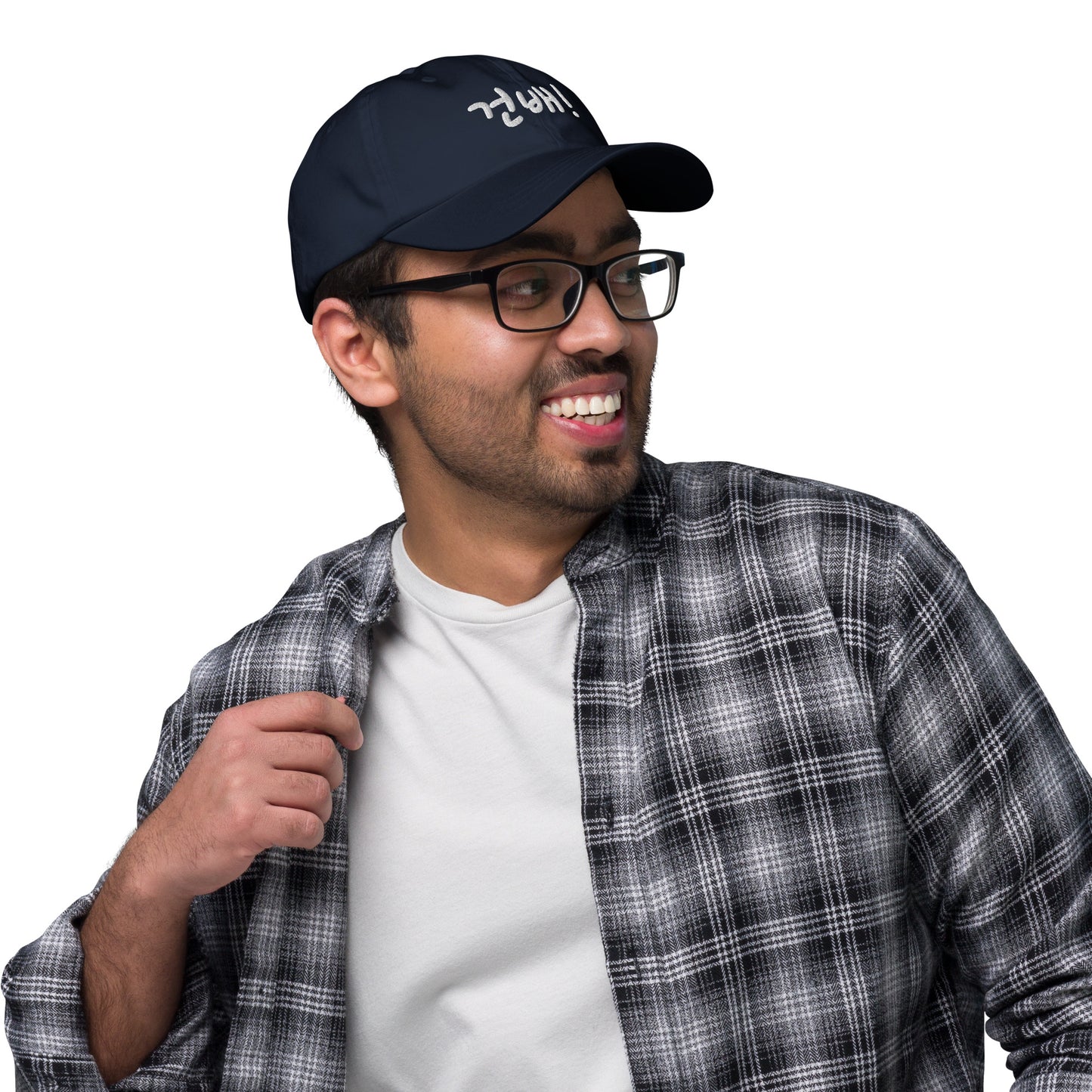 “Geonbae” (cheers!) embroidered baseball hat
